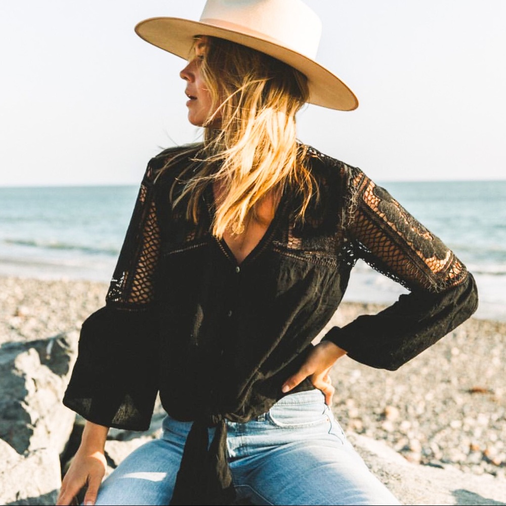 5⭐️ 1 LEFT /MORGAN/ Crochet Lace Tie Front Top - Picture 3 of 8